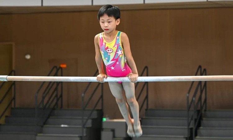 看男子跳水真是欢乐多，接二连三炸鱼# 跳水